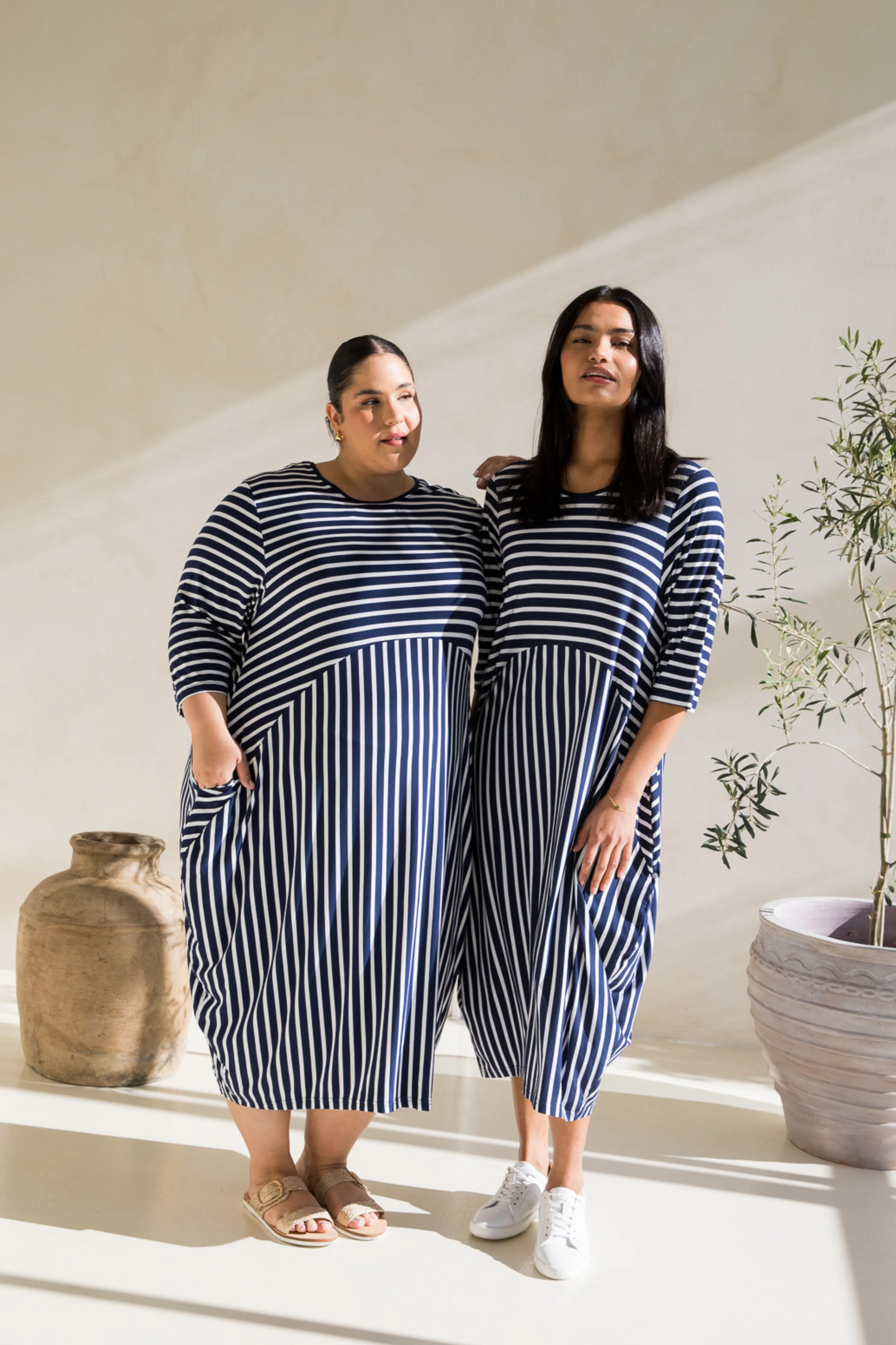 Alviva Dress in Navy/White Stripe
