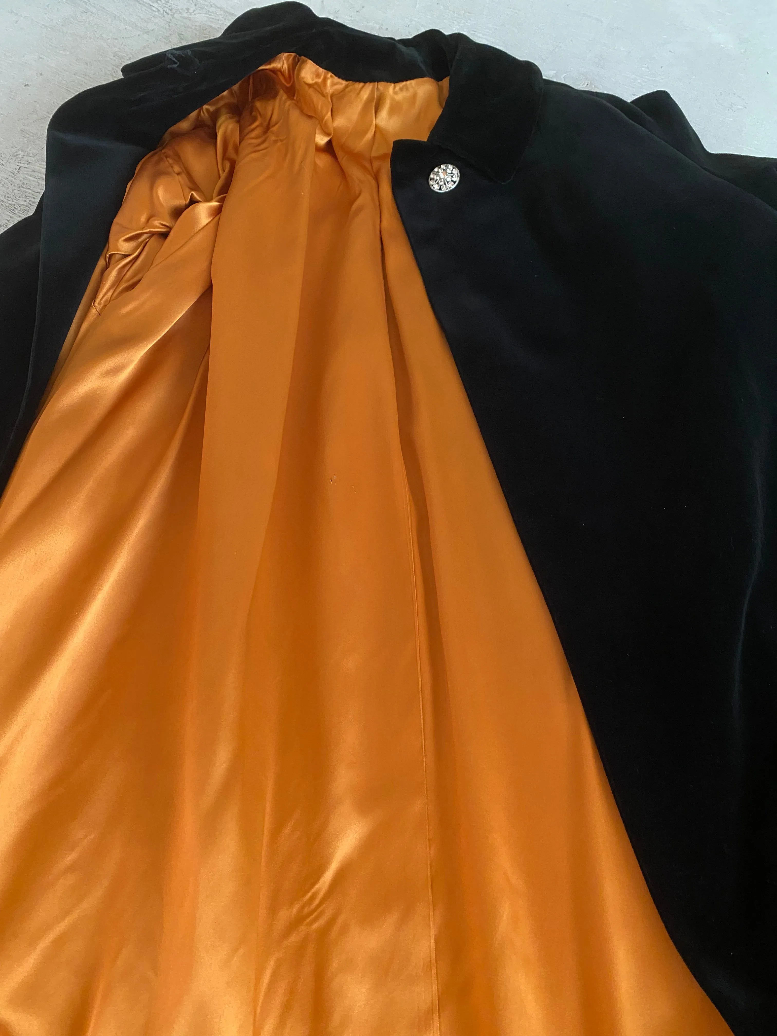 Dramatic 1950's Black Velvet Swing Coat With Gleaming Marigold Lining / Medium