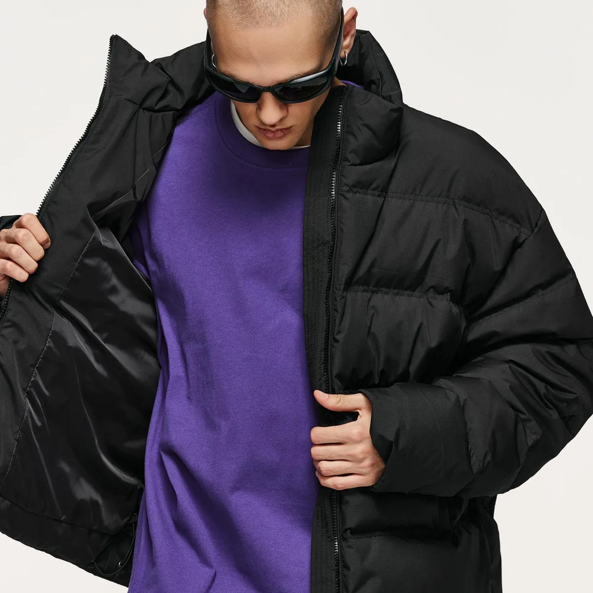 Short Puffer Jacket in Black