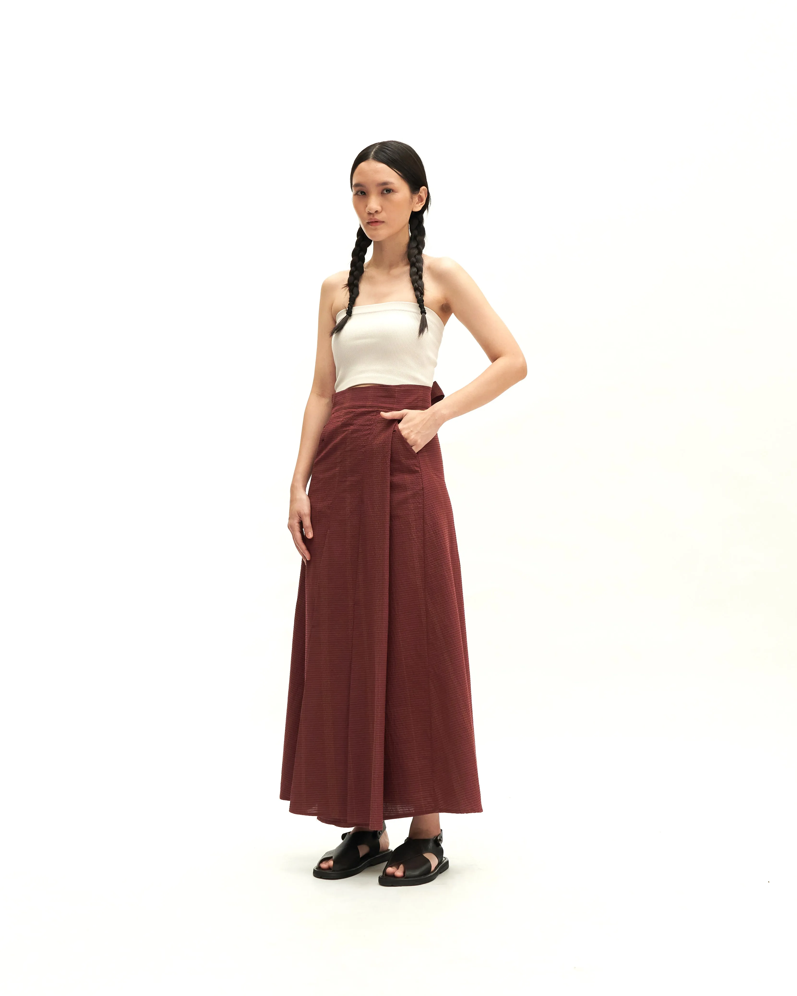 Women: Tàiyáng Pleated Skirt (Rosewood)